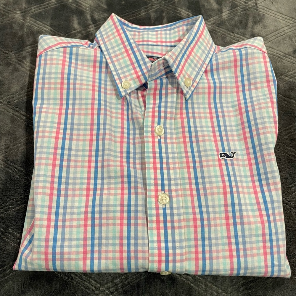 Beautiful vineyard shirt